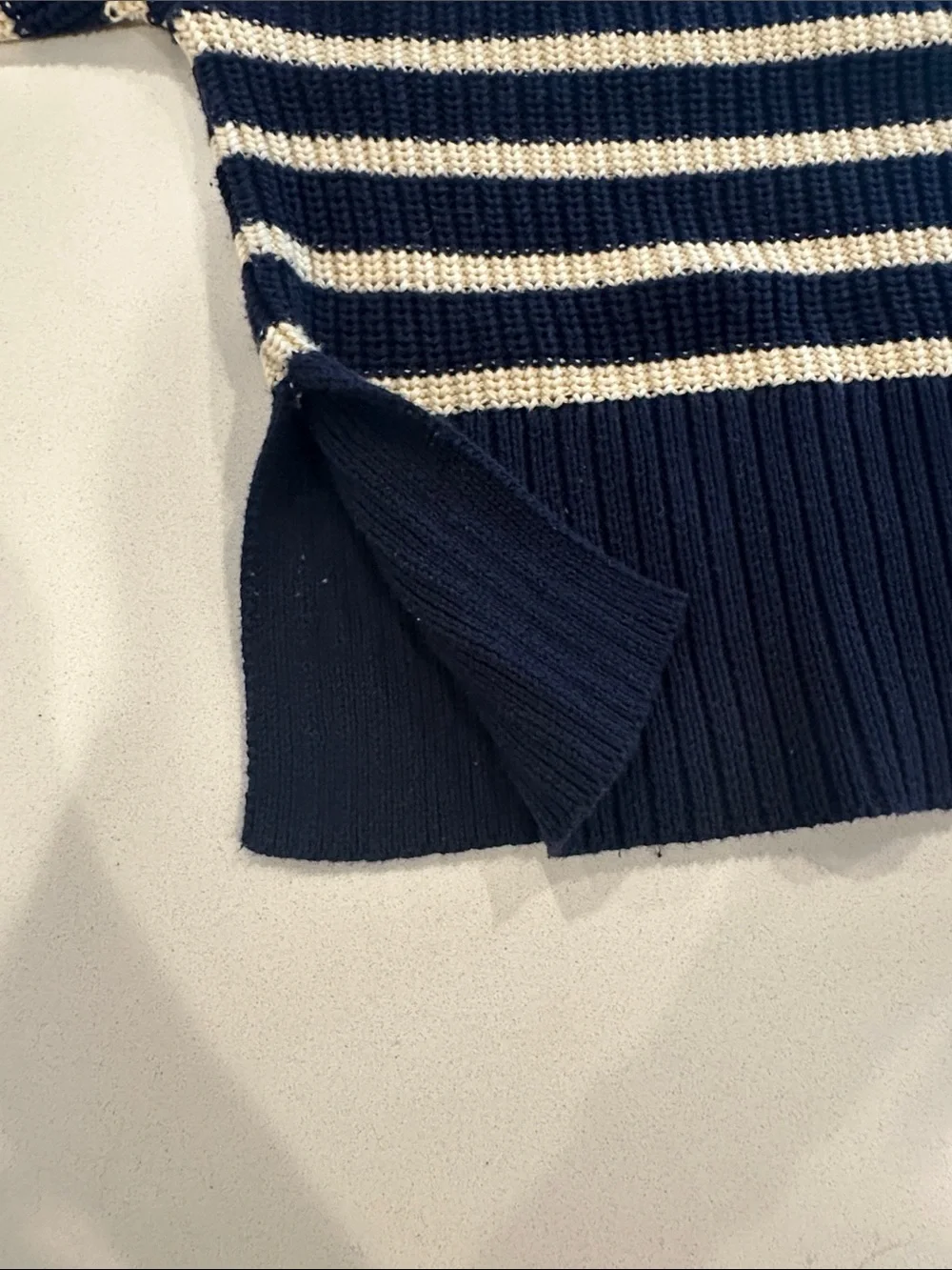 GAP classic crewneck